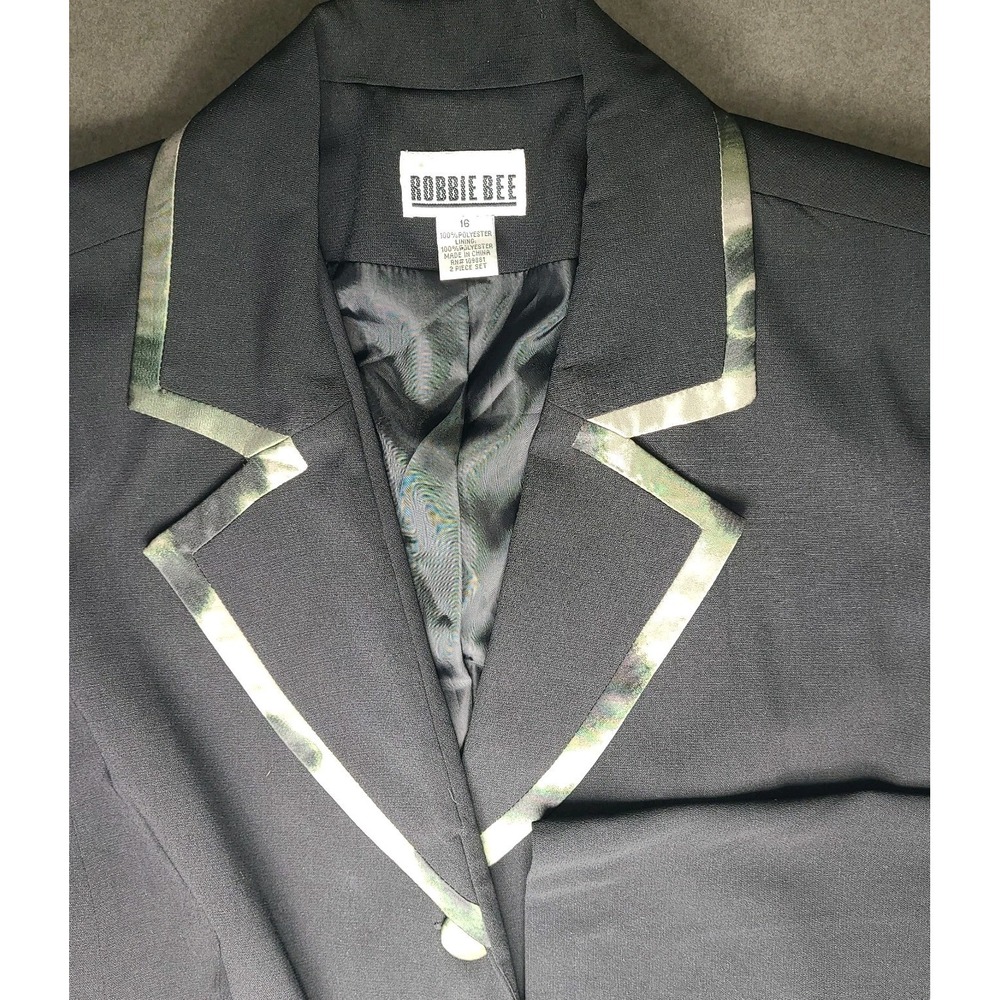 Vtg Robbie Bee Womens Size 16 Black Blazer Satin Trim 3-Button Career Jacket EUC
